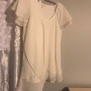 Cute white blouse!!!